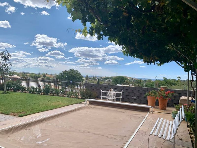 3 Bedroom House For Sale in Auasblick - Photo 5