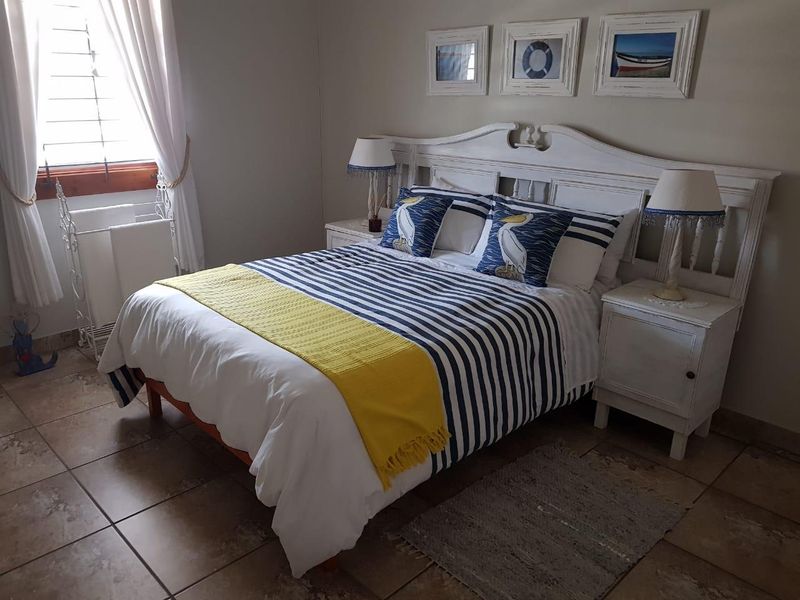 ✨ Two Homes + Bachelor Flat - Victorian Gem in Langebaan’s Middedorp ✨ - Photo 4