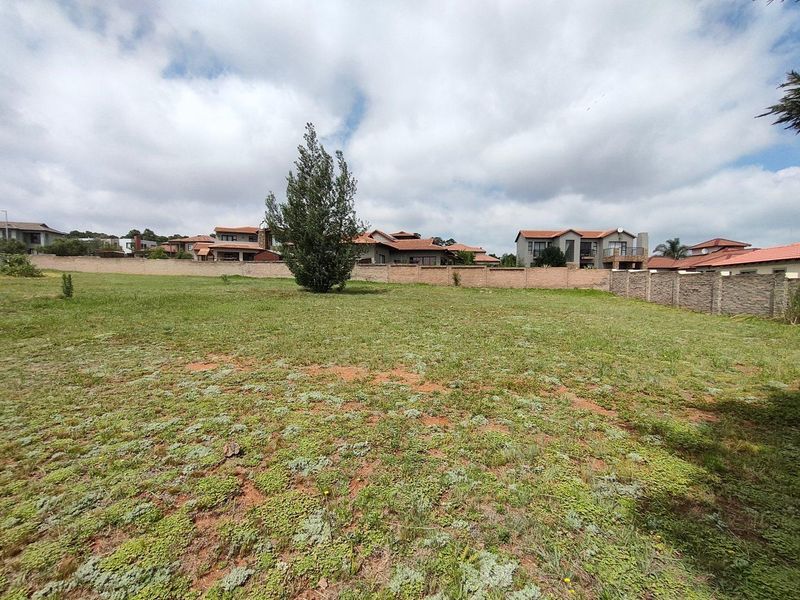 Beautiful Stand Situated Within Well Managed Estate - Photo 5