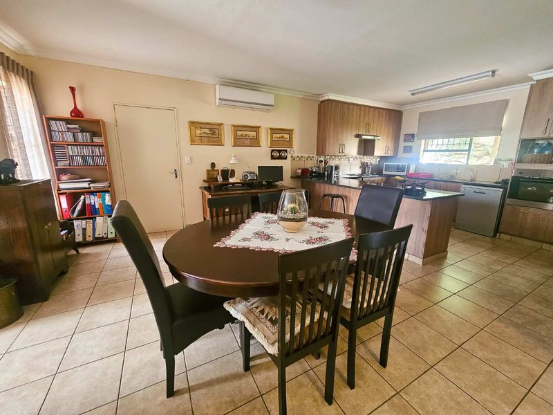 Retirement Lifestyle Living – 2 Bedroom Townhouse in Sought-After Langenhovenpark - Photo 9