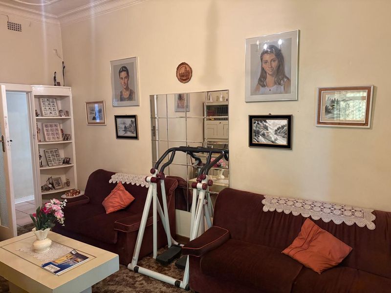 Secure suburban living - Photo 10