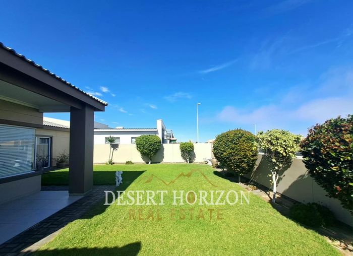 Property #2551807, House For Sale in Swakopmund Ext 9