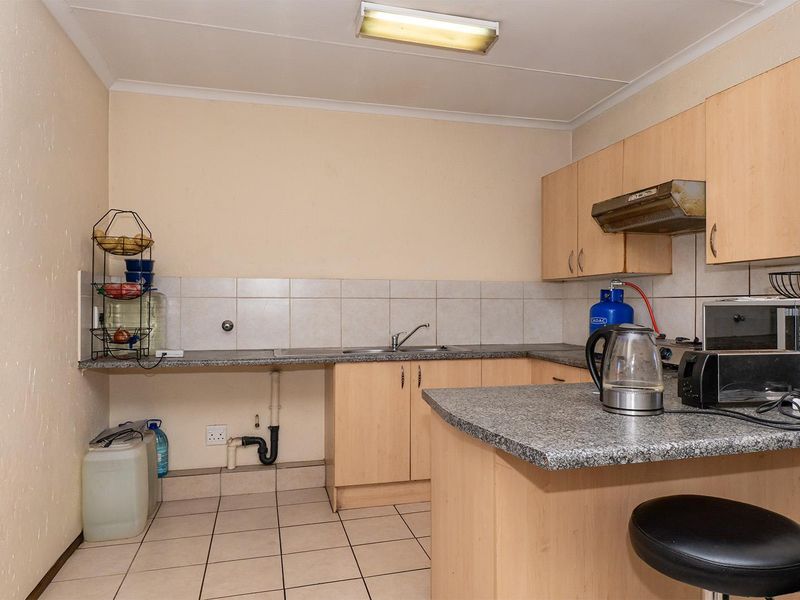 WHY PAY RENT? - Photo 5