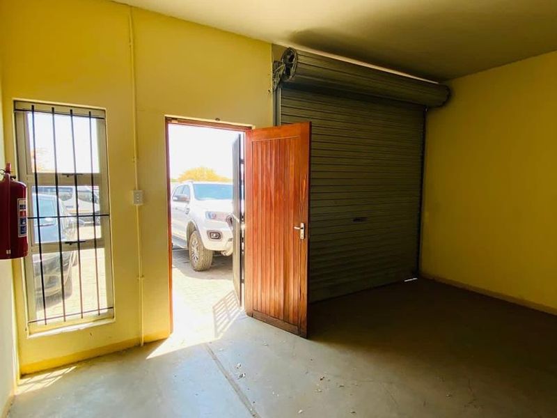 Warehouse+Office For Sale In Katutura Industrial - Photo 2