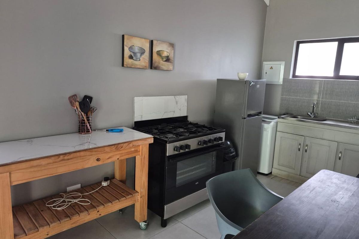 Elegant bushveld living in kampersrus - Photo 5