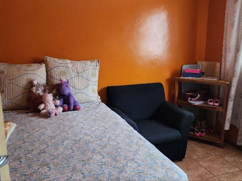 Affordable 3 bedroom with Room to Transform - Photo 7