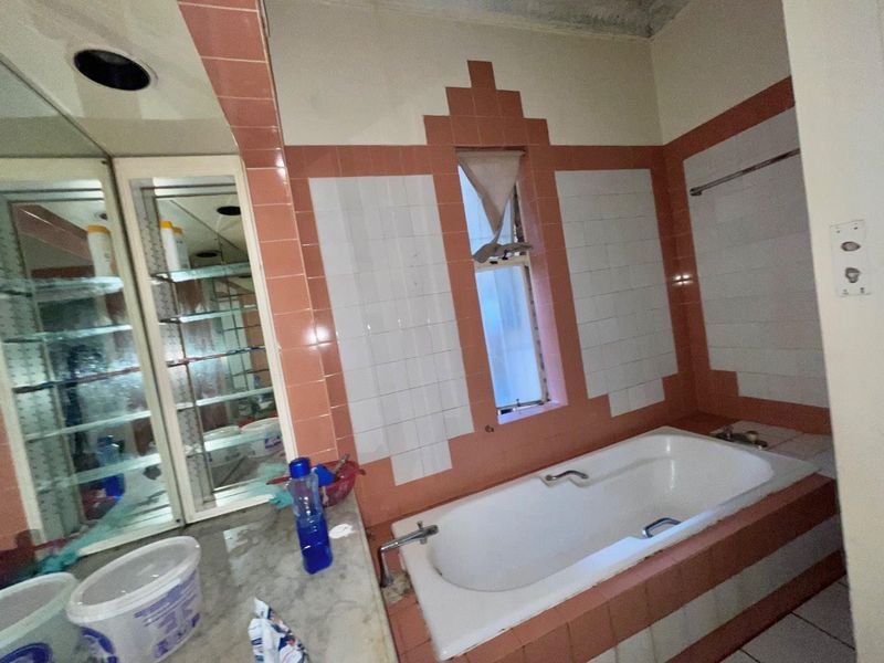 Exceptional 3-Cottage Estate for Visionary Investors - Photo 8