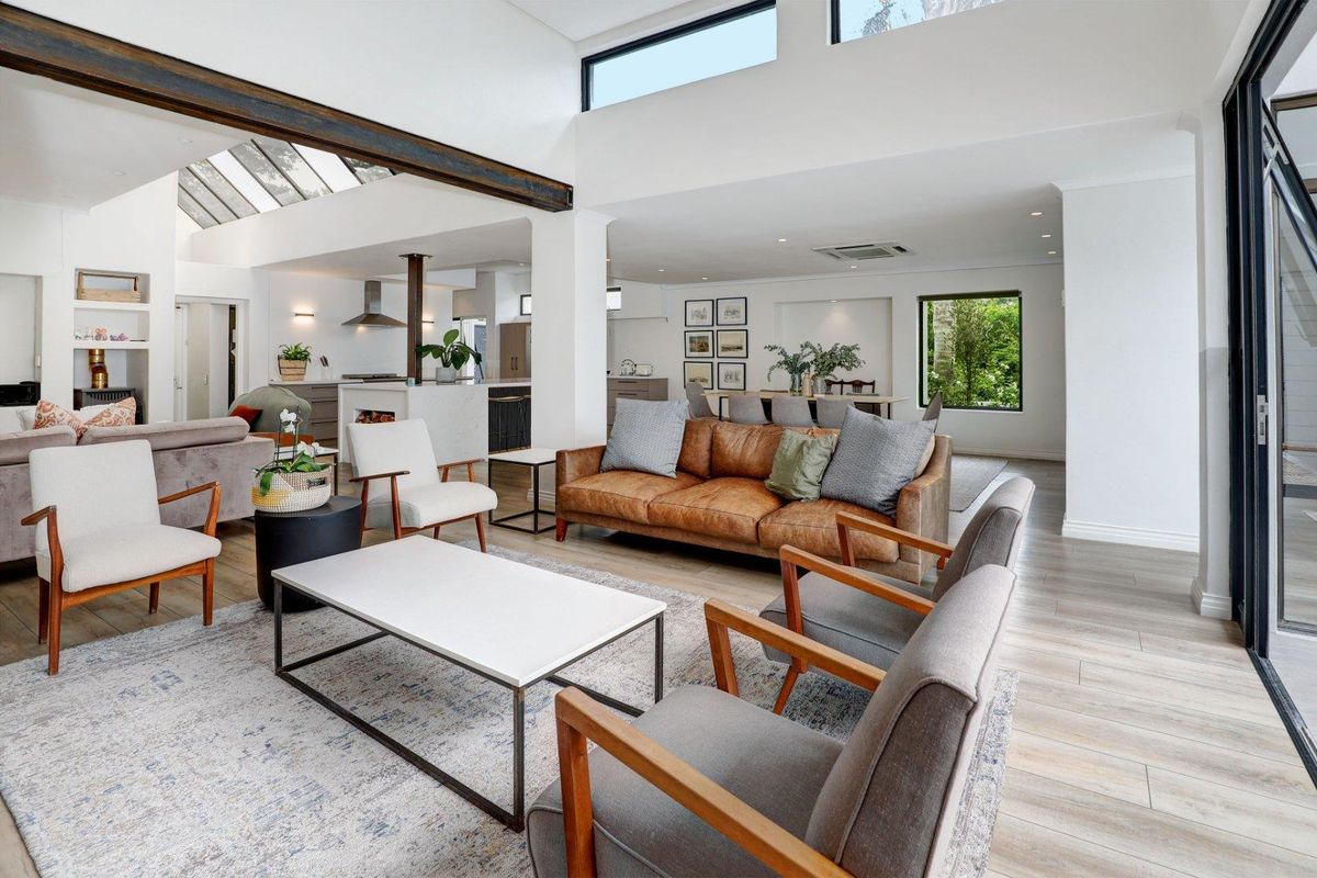 Bright, airy, and thoughtfully modernized with a creative touch. - Photo 5