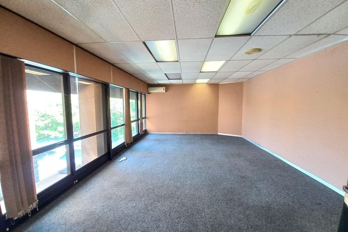 877m2 Alrode Office To Let - Photo 5
