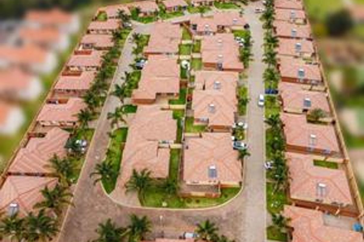 Secure and stylish: Full-Title homes with solar geysers and borehole! - Photo 3