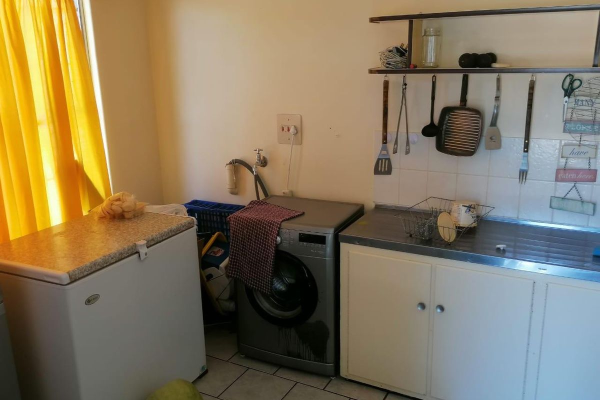 Free Standing House To Let In Suiderhof - Photo 4