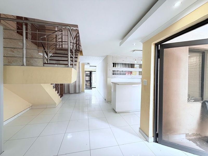 House For Sale | Hochland Park (Tauben Glen) | N$ 3,595,000 (excluding costs) - Photo 9