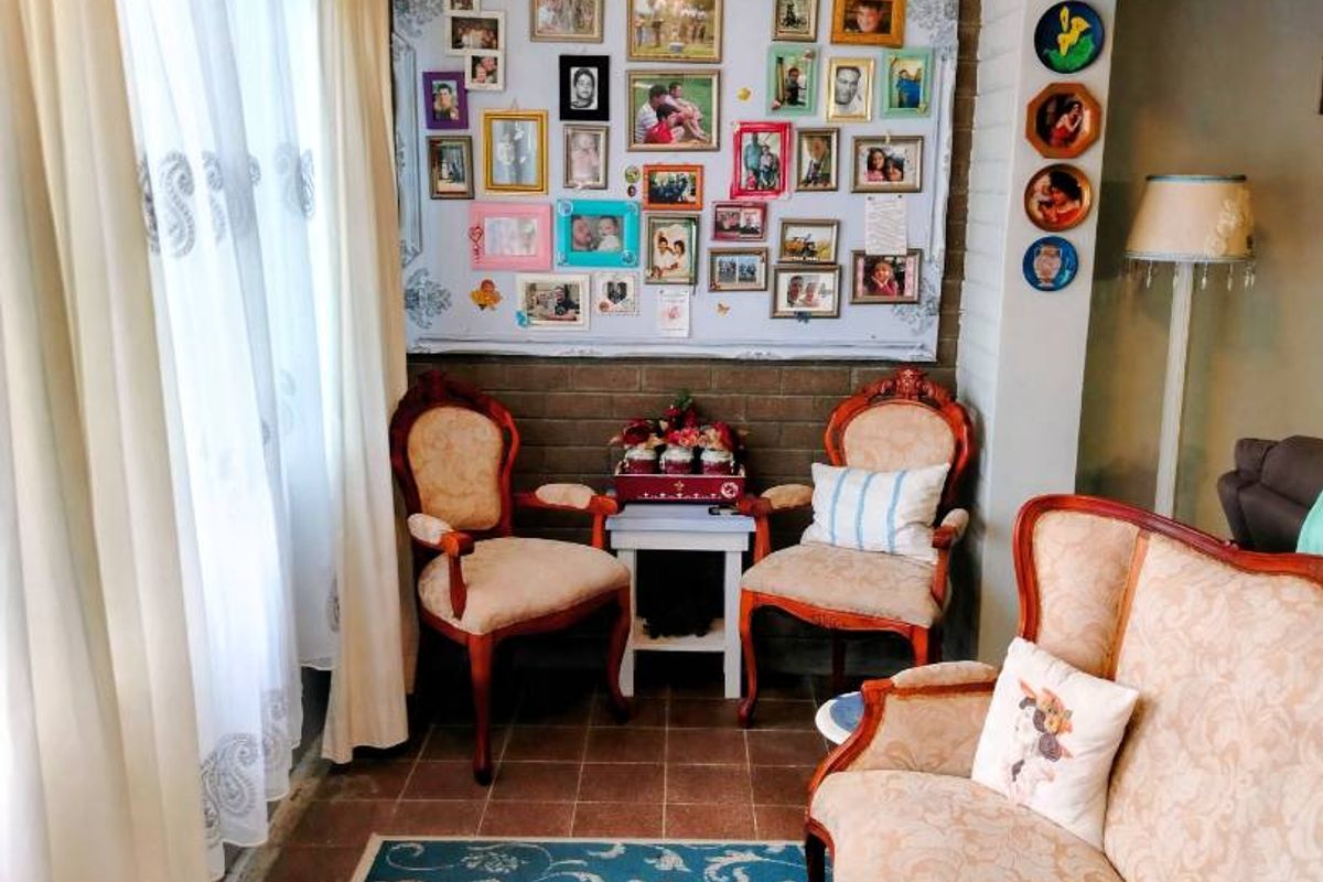 BEAUTIFUL FAMILY HOME WITH 2 FLATLETS-MOVE-IN-READY! - Photo 3