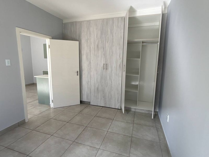 Modern One-Bedroom Apartment in Forest Waters Lifestyle Estate, Chase Valley, Pietermaritzburg - Photo 4
