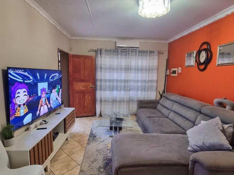 TOWNHOUSE FOR SALE - Photo 5