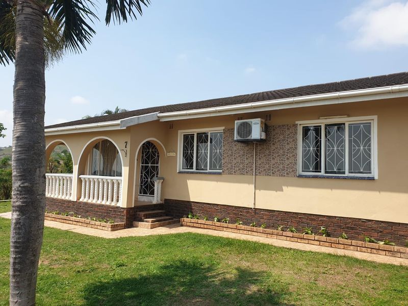 Smallholding for Sale Redcliffe. - Photo 2