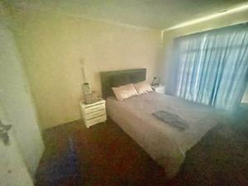Prime Location! Spacious 3-Bedroom Home Near Major Routes - Photo 6