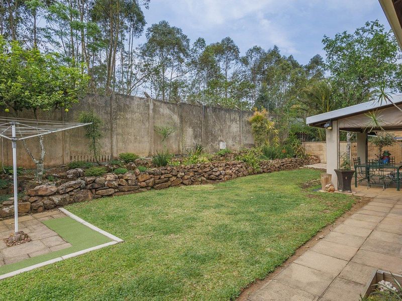 Your Perfect Family Retreat in Greenvale Village, Hillcrest - Photo 5
