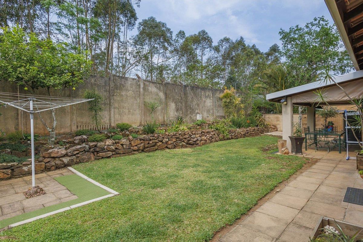 Your Perfect Family Retreat in Greenvale Village, Hillcrest - Photo 5