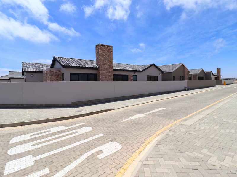 Newly Built 3 Bedroom House for Sale in Kramersdorf, Swakopmund | High-End Finishes | Close to Private School, Beach & Town Centre - Photo 5