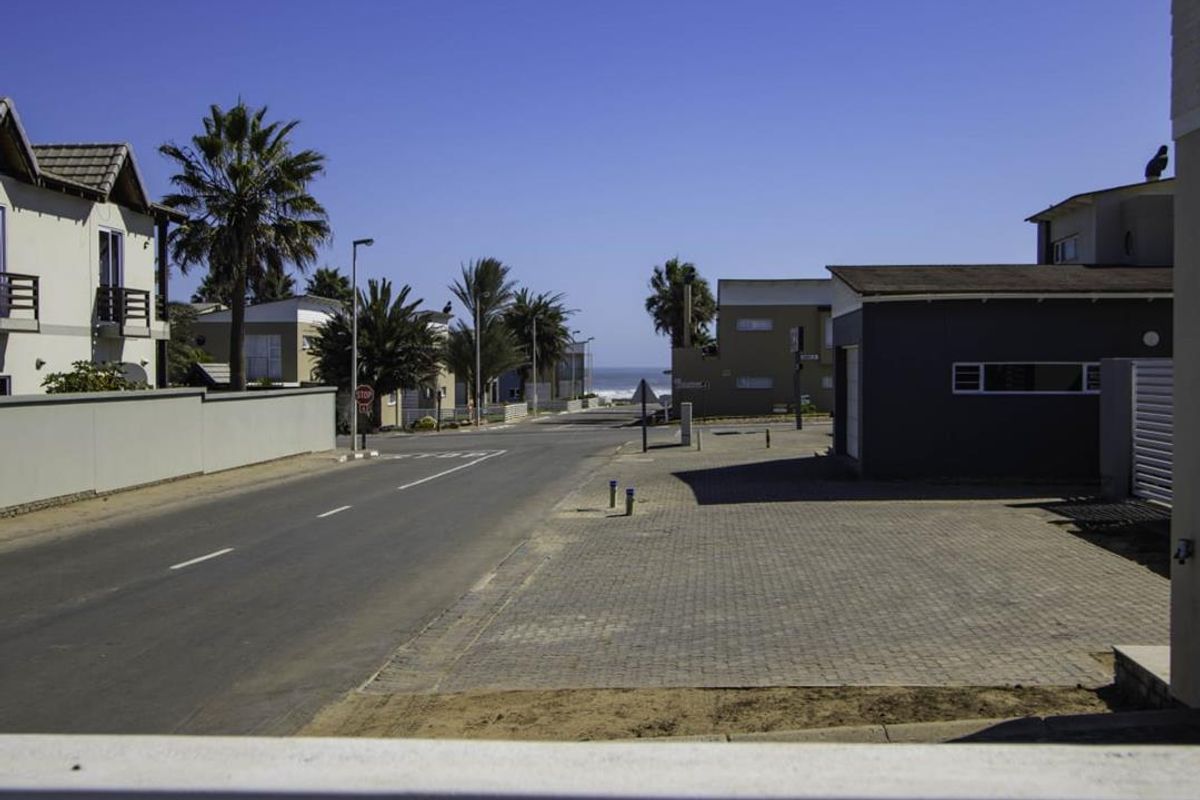 Swakopmund - Near Platz Am Meer Mall - Photo 2