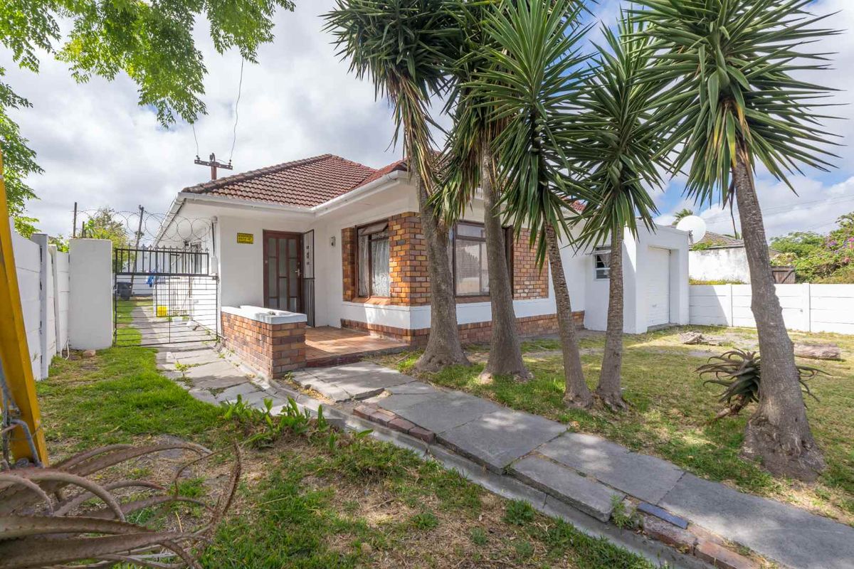 Family Home or Investment Property in Wynberg - Photo 2