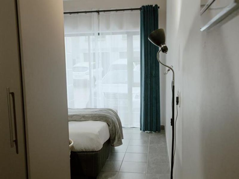 Lovely unit in secure complex for Elderly couple - Photo 6