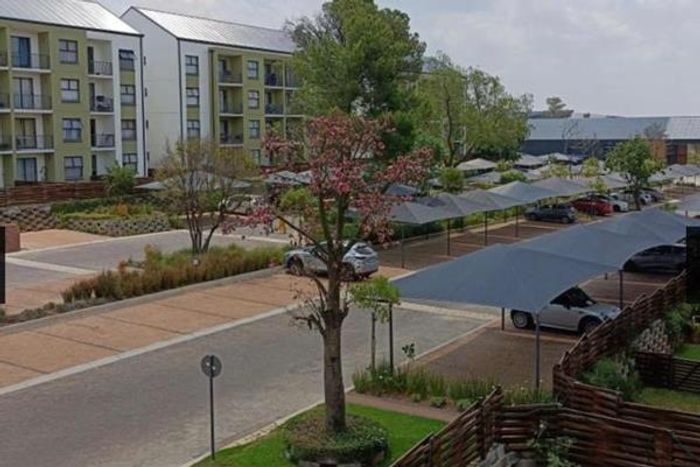 Property #2406347, Apartment For Sale in Linbro Park