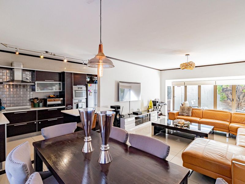 Spacious 3-Bedroom House Available for Sale - Photo 3