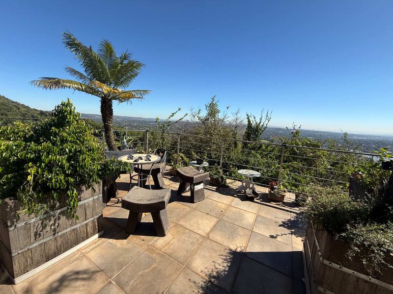 STUNNING 3 BEDROOM HOME TO RENT | WORLD’S VIEW, ROCKEY DRIVE, NORTHCLIFF - Photo 2