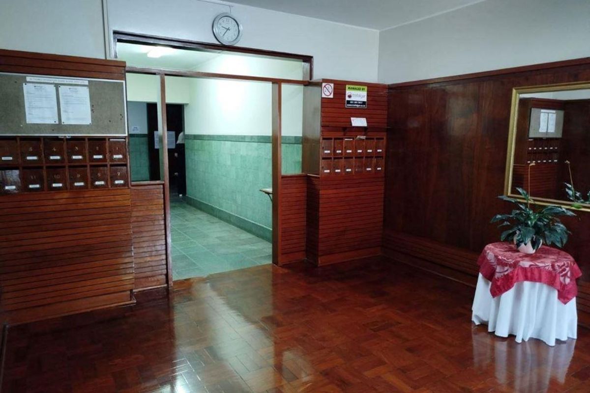 Prime Musgrave - Spacious 87 sqm 1.5 Bedroom Apartment for sale in a Well-Maintain complex! - Photo 3