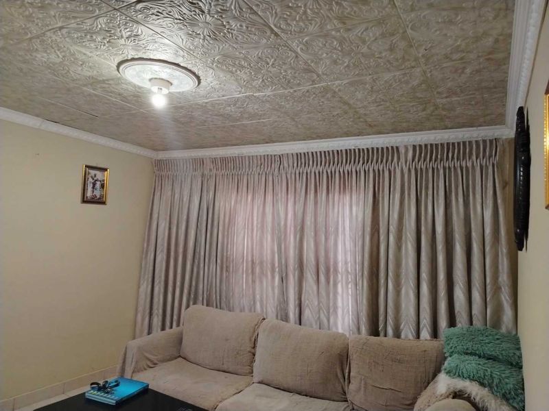 Beautiful and Neat 3 bedroom in Lotus Gardens - Photo 9