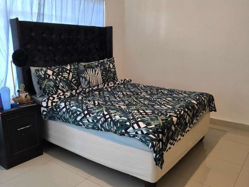 CALLING ALL INVESTORS - STUNNING SPACIOUS APARTMENT !! - Photo 8