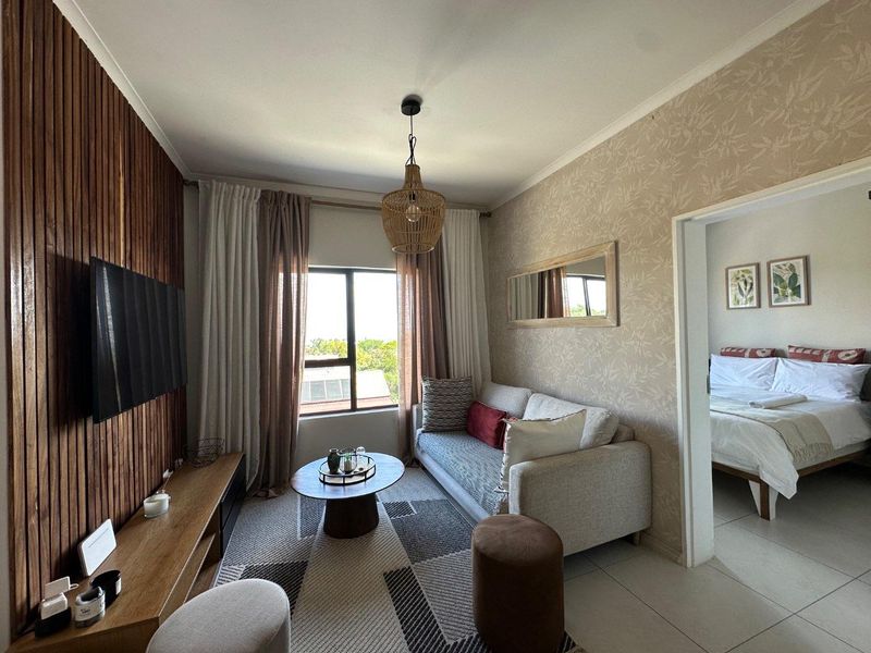 93 on New – Fully Furnished 2 Bed, 2 Bath Apartment - Photo 4