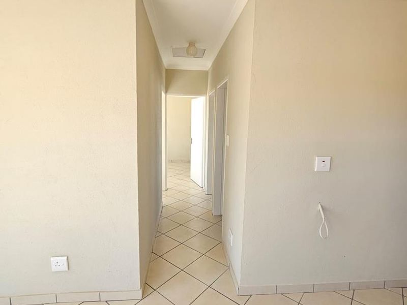 Modern Enclosed Estate - Photo 5