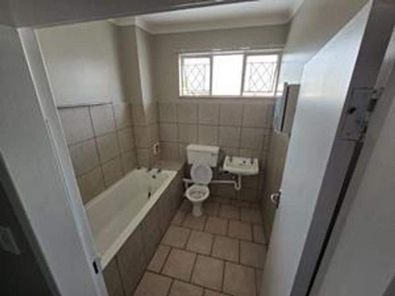 Lovely 1 bedroom apartment in Rietfontein - Photo 7