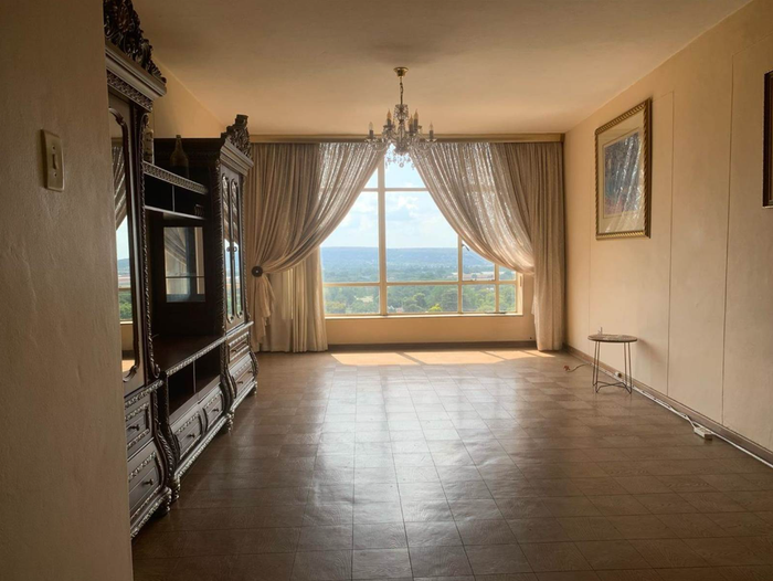 Property #2400219, Apartment Pending Sale in Weavind Park