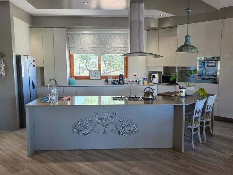 Upmarket house for sale at Finkenstein Estate - Photo 8