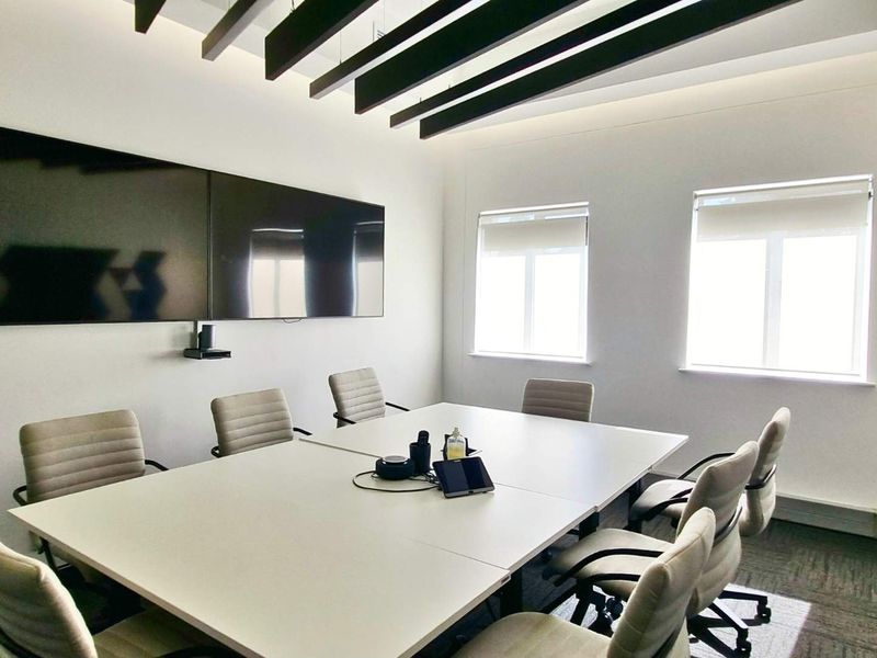 Stand-alone HQ ±992 m2. Fibre, generator + backup water, ±50 bays. R185/m2 (Gross). Avail. 1 Feb 2026. - Photo 2