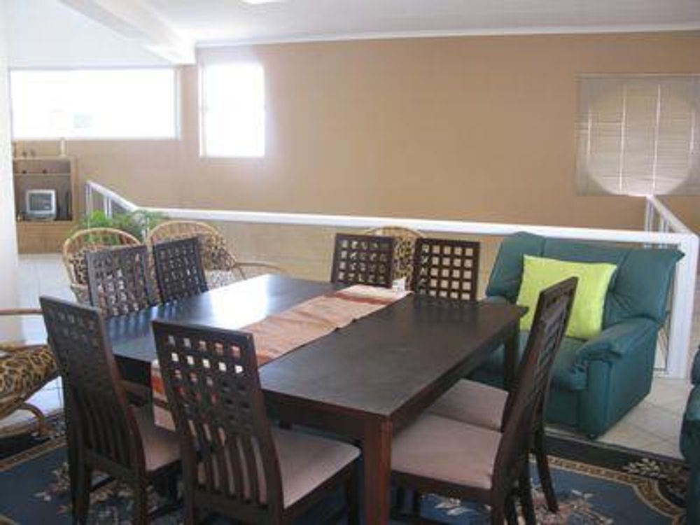 Flat: dining area