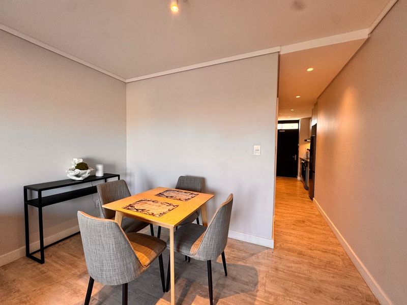 Modern one bedroom close to beach front - Photo 2