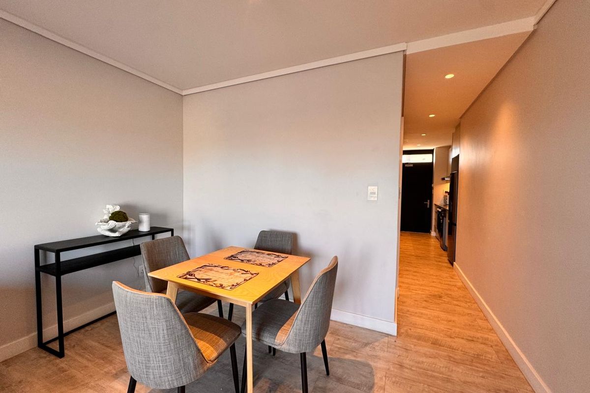 Modern one bedroom close to beach front - Photo 2