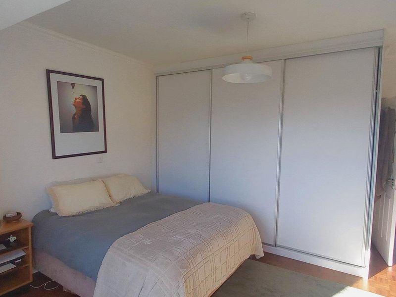 Neat & sunny 2 bedroom apartment - Photo 7