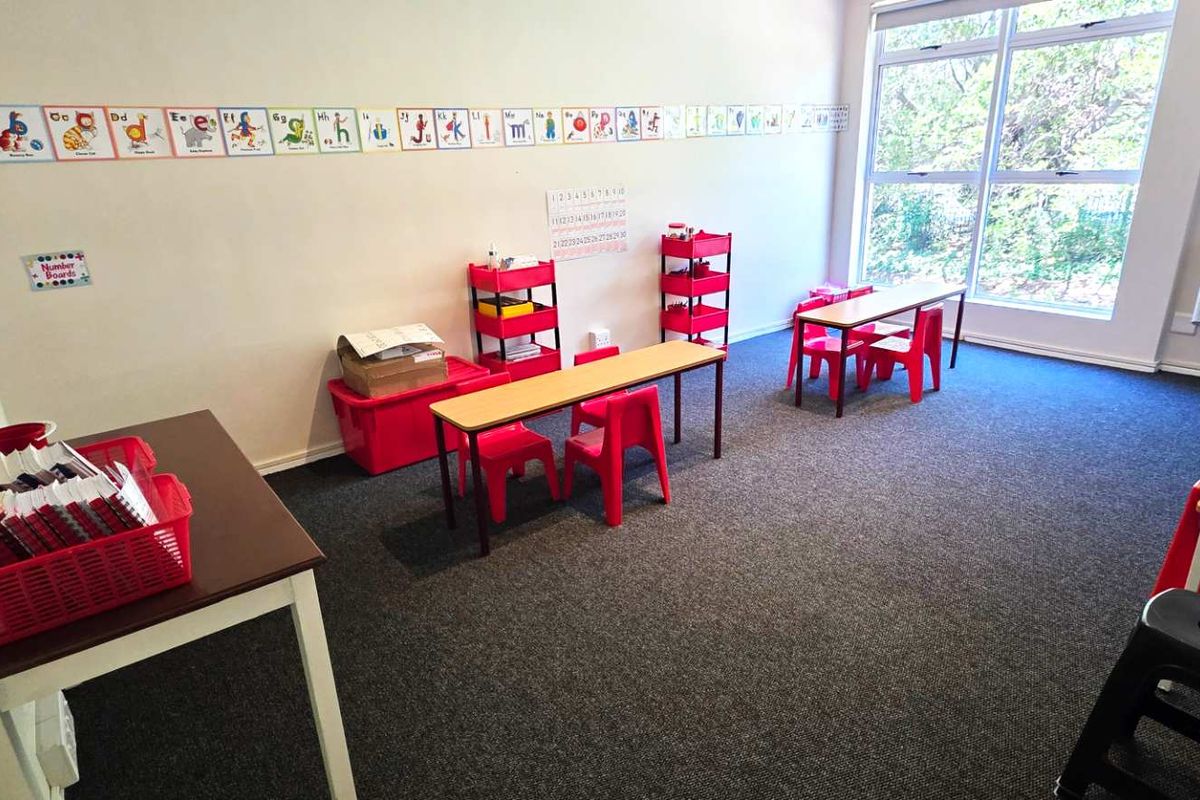 Beautiful Ground Floor Office in Westlake - Photo 5