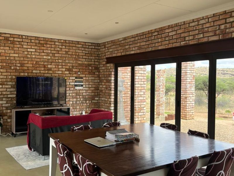 Priced to go - Photo 3