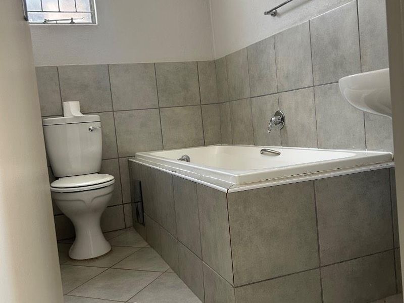 3 Bedroom house in Lotus gardens - Photo 7