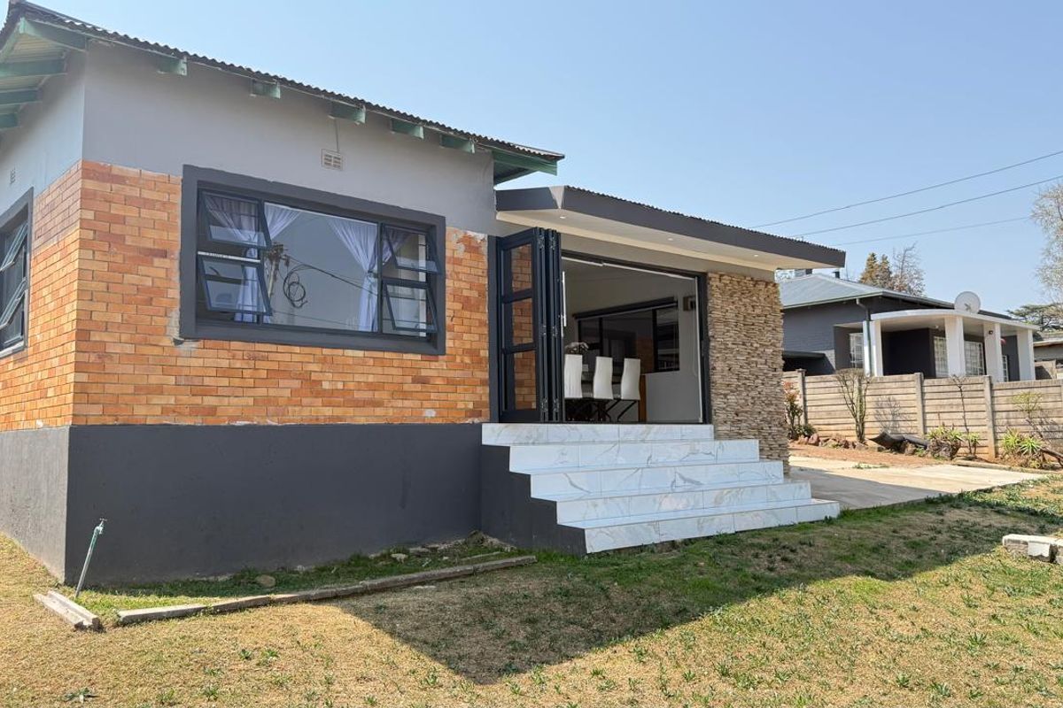 Lovely Home - Photo 4