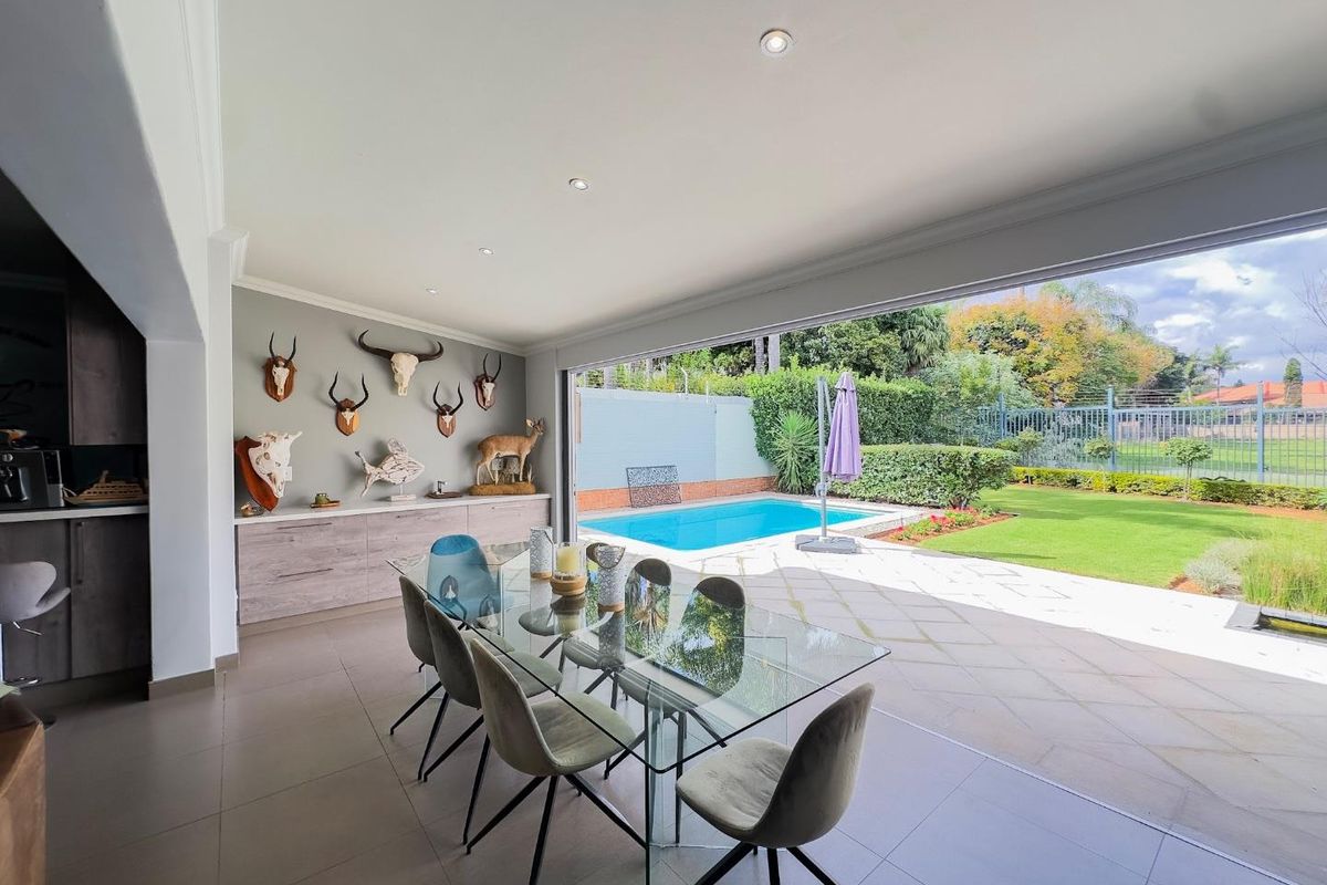 Elegant 4 Bedroom Family Home with a Study in Taemane Golf View Estate - Photo 5