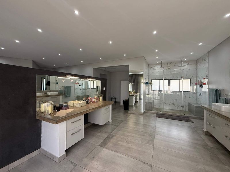 Elegant Family Living with Exceptional Entertaining and Self-Contained Flatlet - Photo 6