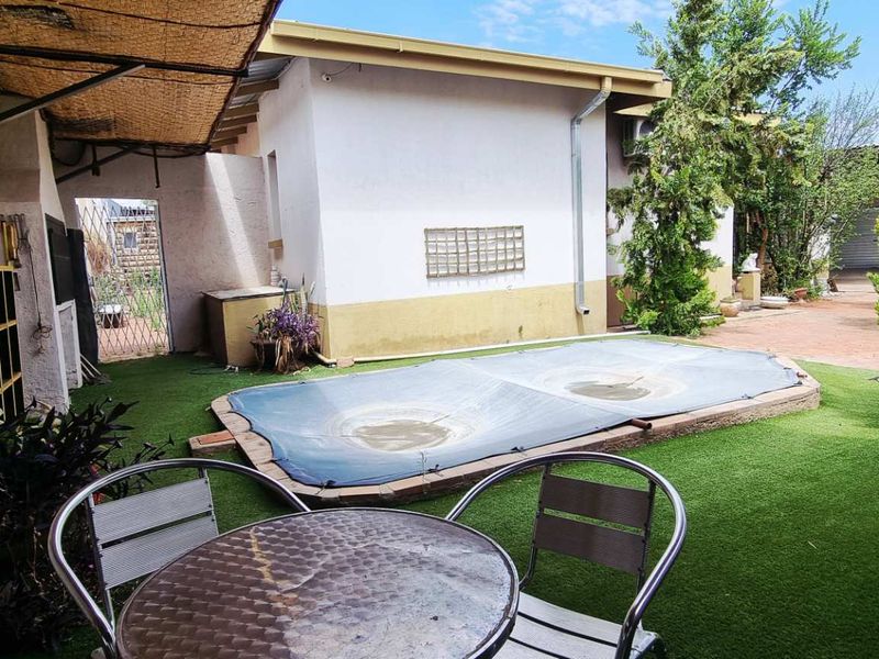 Kleine Kuppe 4 bedroom House for Sale - Photo 9